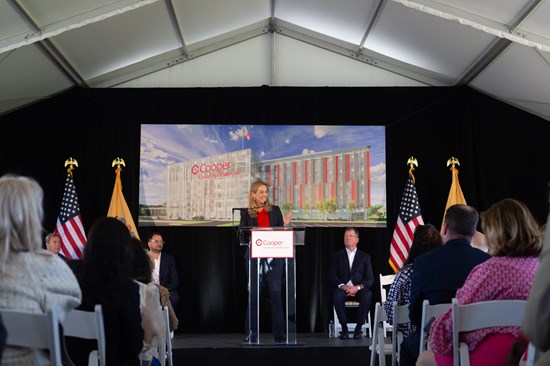 Cannot view this image? Visit: https://images.newsfilecorp.com/files/11336/300040_governor_sherrill_at_podium_550.jpg